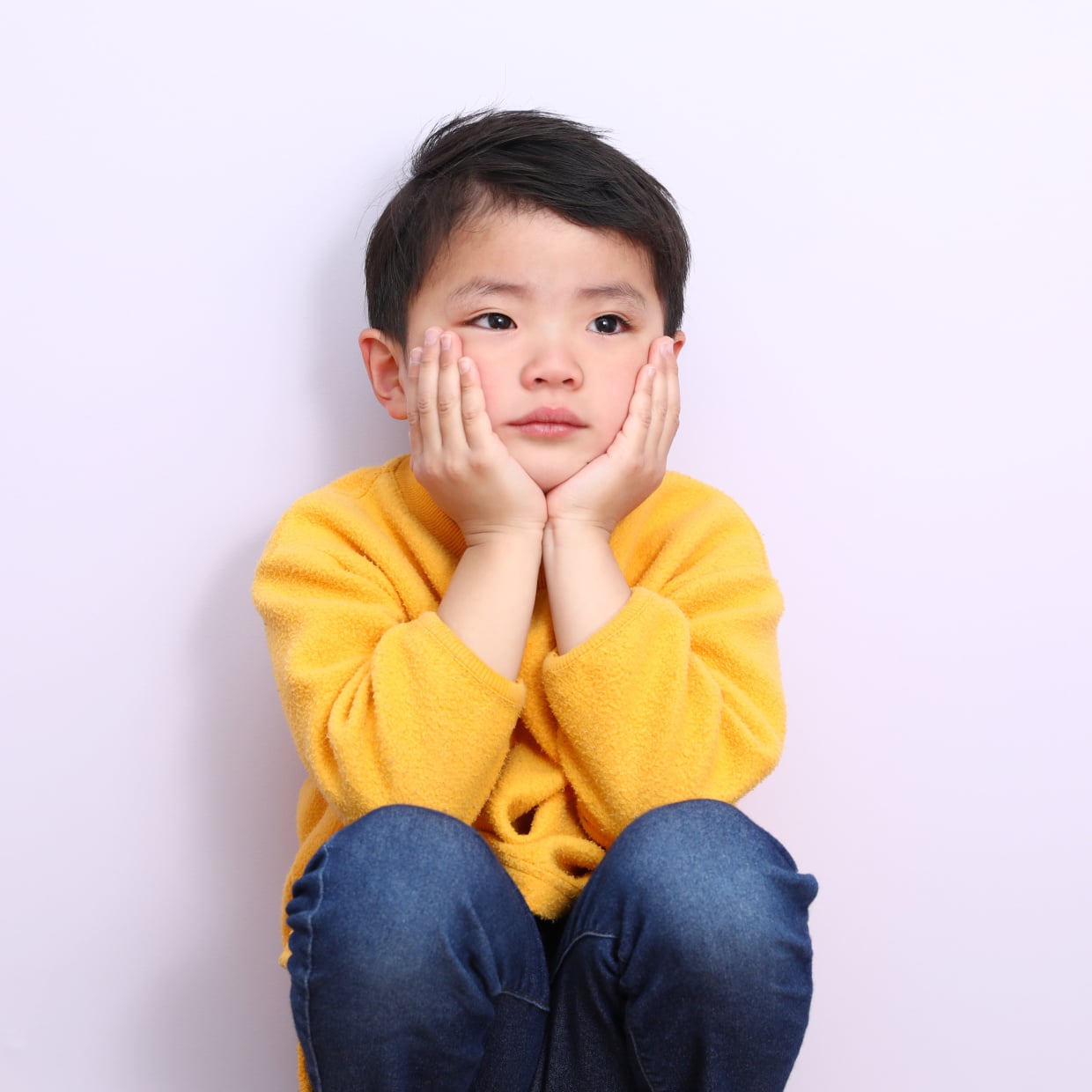  先生に注意されて落ち込む。傷つきやすい子を支える“家庭でできる3つの工夫”｜臨床心理士解説 