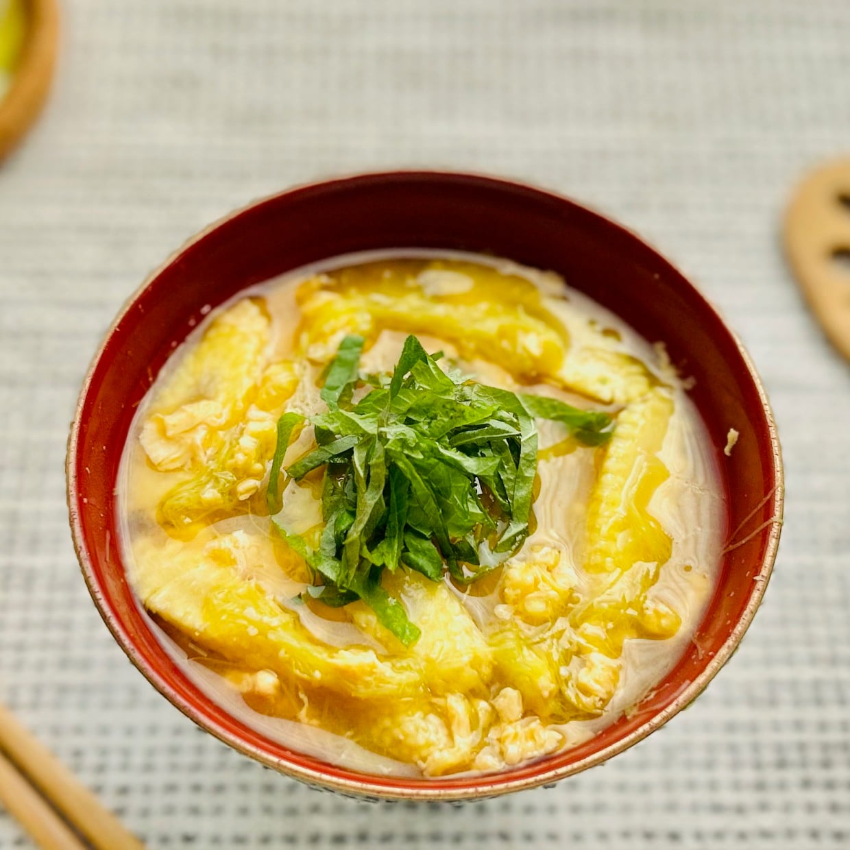  朝「みそ汁」に入れるだけ。“カリウムや食物繊維を含む旬の食材” 