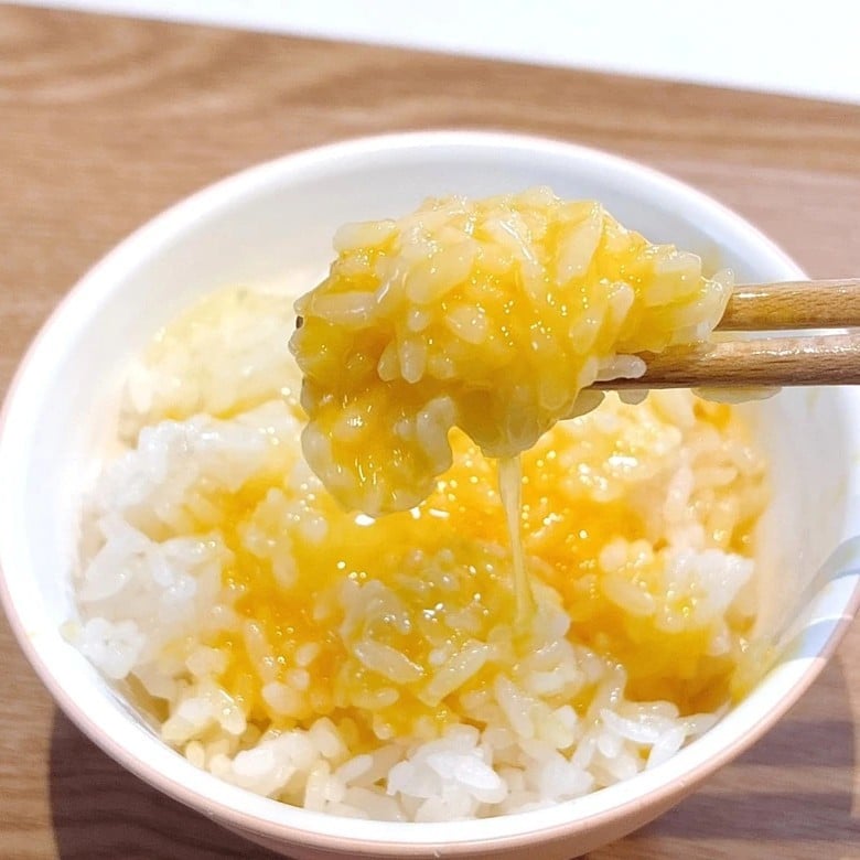  「醤油なしでも激うま」味に深みが出る“ほどよい塩味の卵かけごはん”【週5で食べる節約主婦】 
