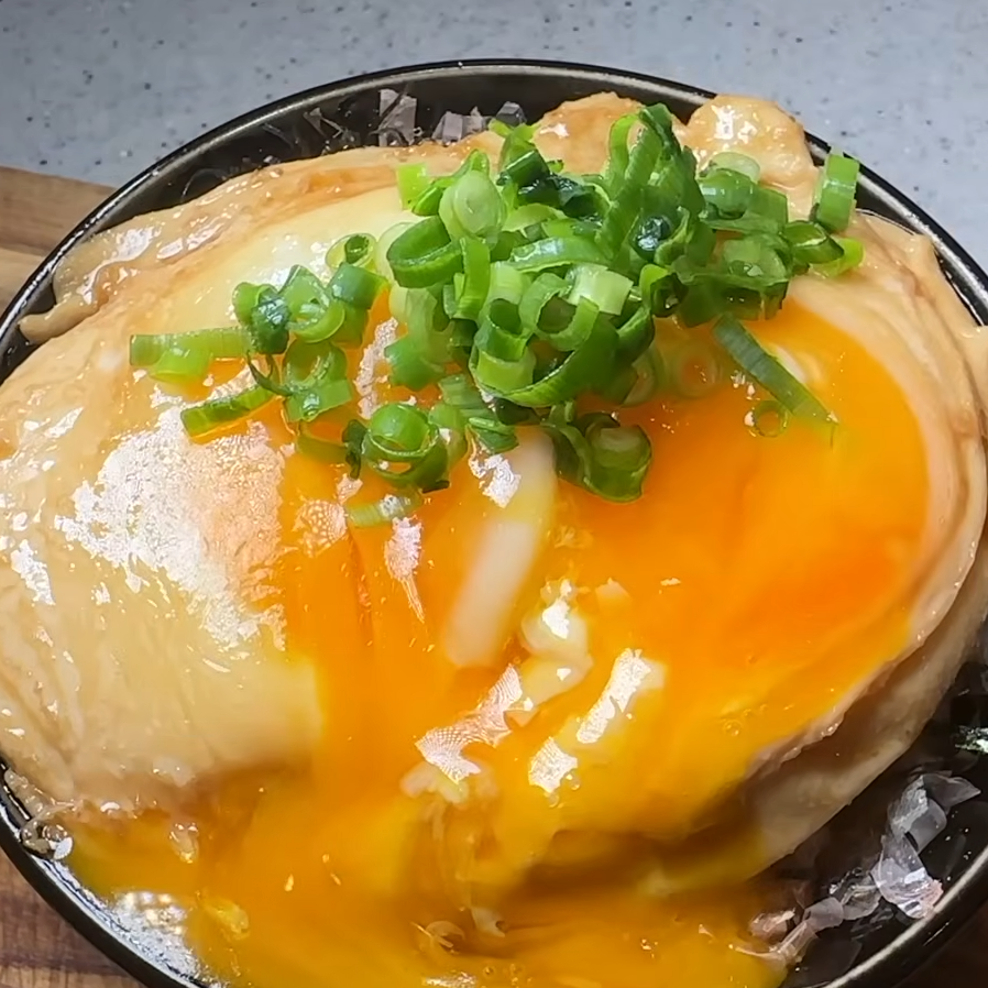  卵2個で全然違う！料理人が教える「目玉焼き卵かけごはん」が想像以上のおいしさ 