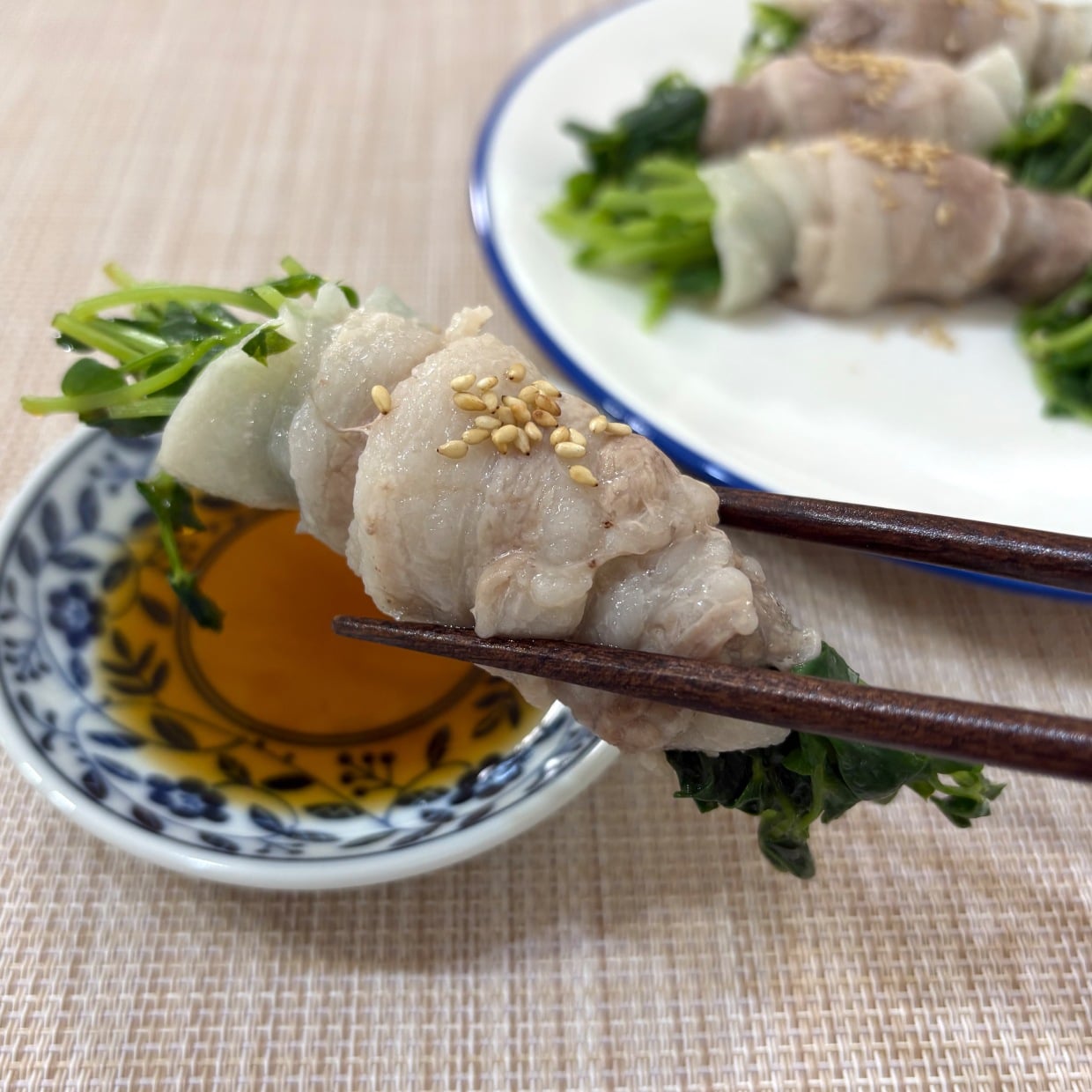  【豆苗】安くて栄養たっぷり！村上農園に聞いた“豆苗のまめ知識”と絶品「肉巻きレシピ」 