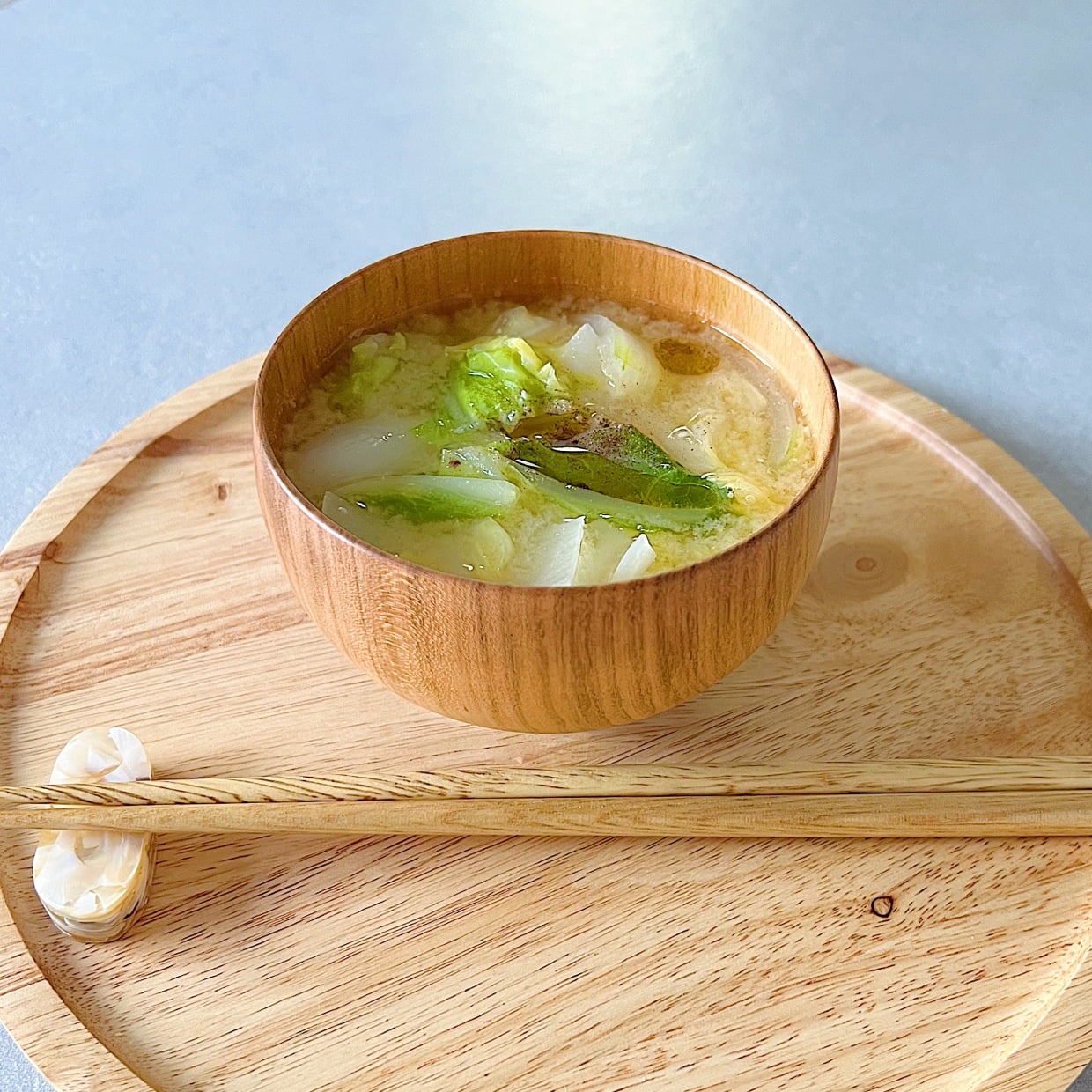  朝「みそ汁」にいれるだけ。“食物繊維がとれる2つの食材”｜発酵食品マイスターが実践 
