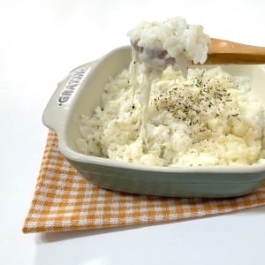 火を使わず1分30秒！「さけるチーズ」で作る簡単リゾット「驚くほどおいしい」