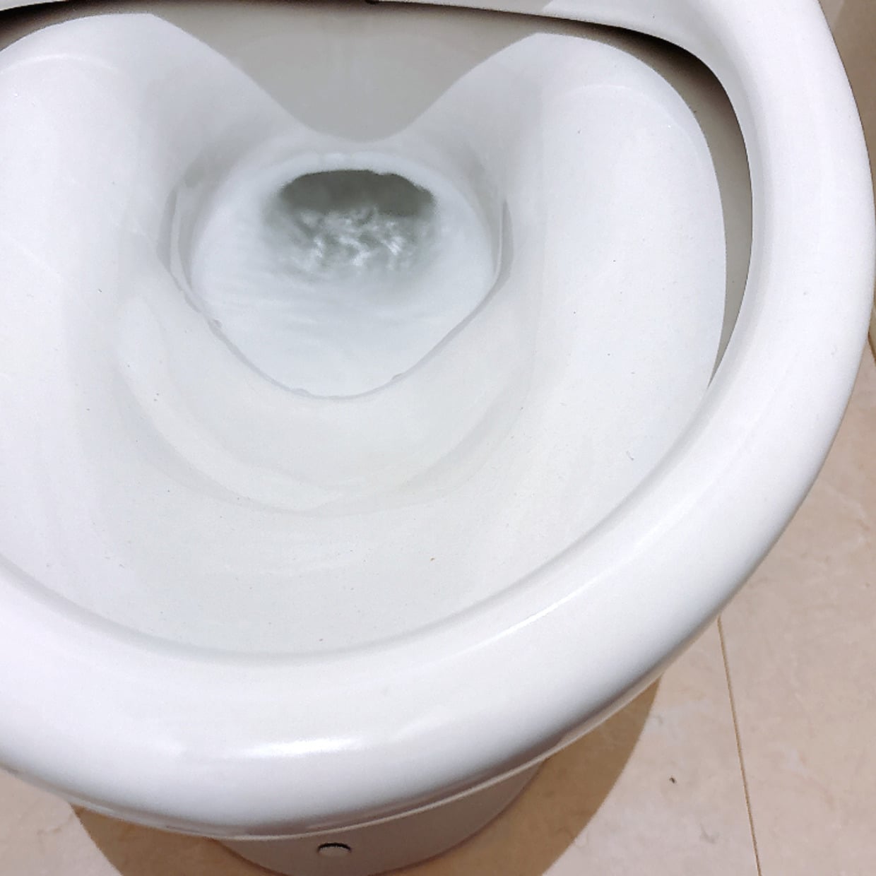  こすらず5分放置。トイレ掃除が"ラクすぎる"意外な方法｜掃除のプロ解説 