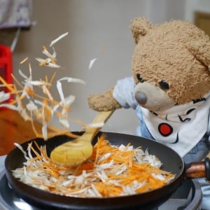 ごぼうは茹でない！食物繊維をおいしく摂れる絶品ごぼうサラダ「噛めば噛むほどおいしい」
