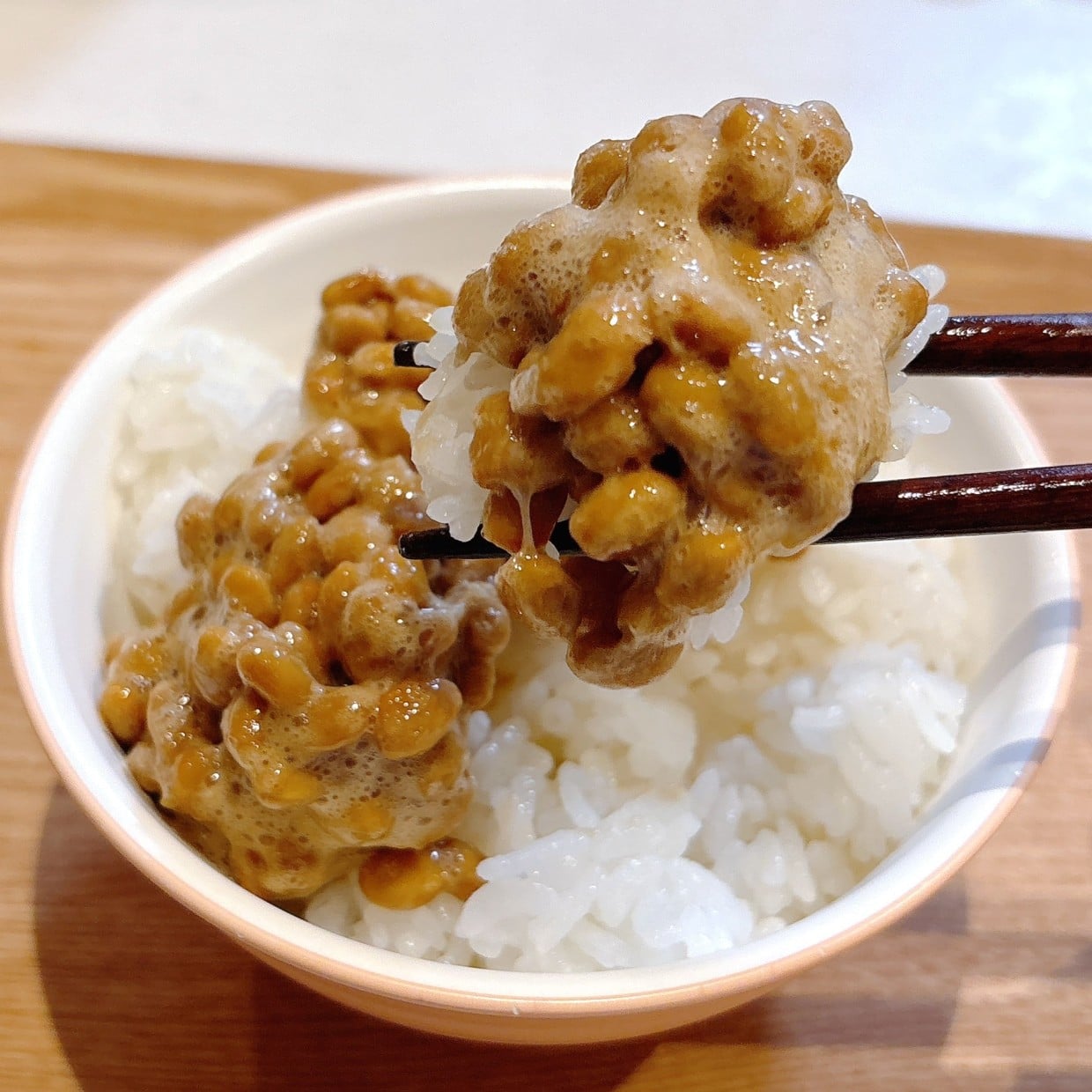  「変えて大正解！」"小さじ1入れるだけ"で暑い日にぴったりのさっぱり味に変身「夏の納豆ごはん」 
