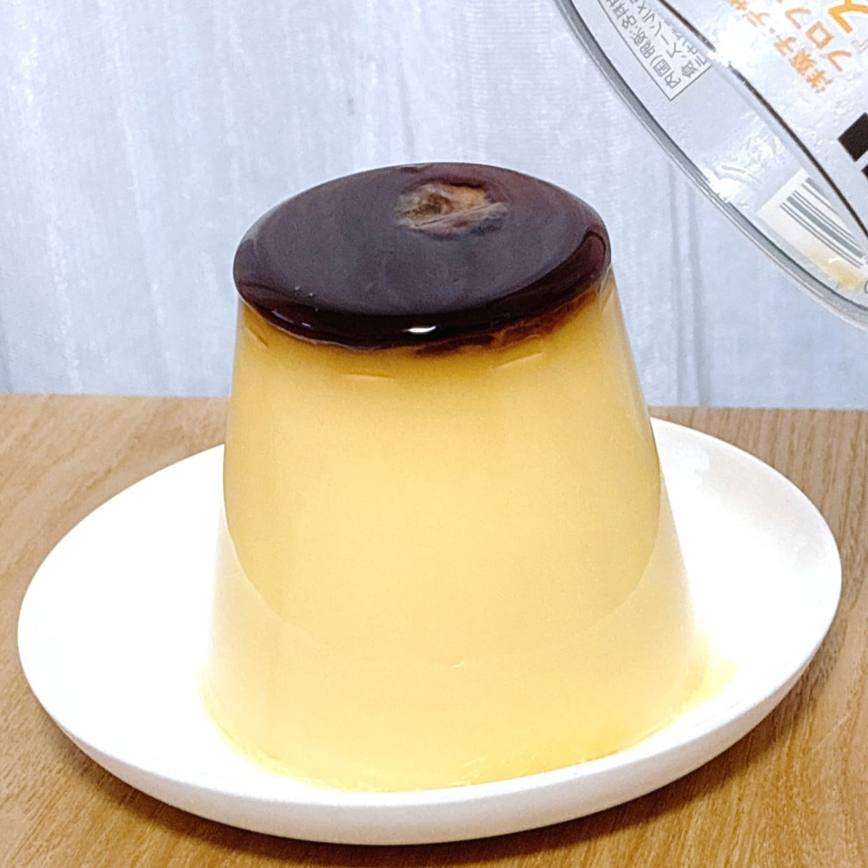  【ドンキ】豆腐1丁より大きい460g"ドドンとプリン"に感動「卵の味が濃い」「喫茶店の味みたい」 
