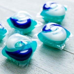 勘違いしてた…。「カプセル洗剤」の"3つの間違った使い方"｜掃除のプロ解説