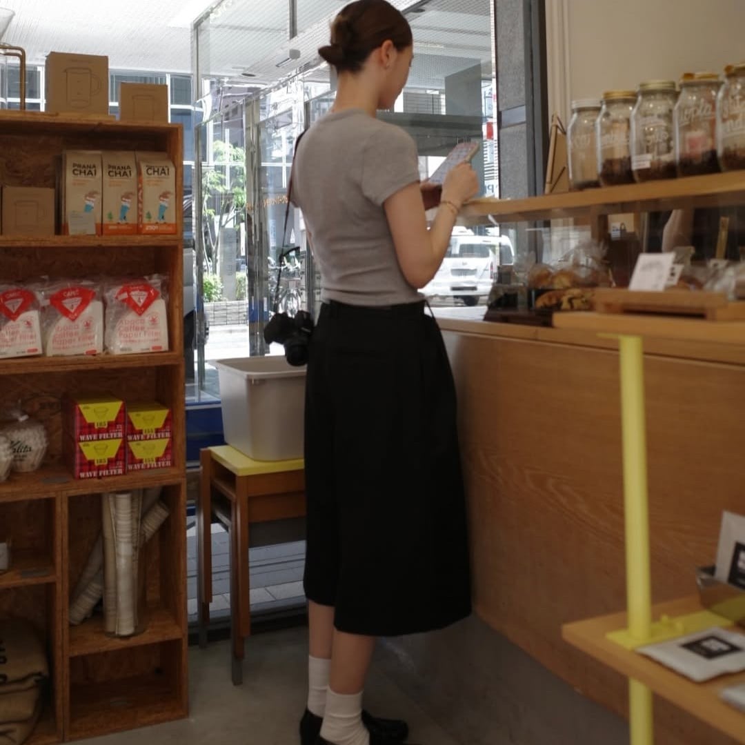  大人女子もハーフパンツを着こなしたい！若づくりに見えないシンプル着こなし3選 