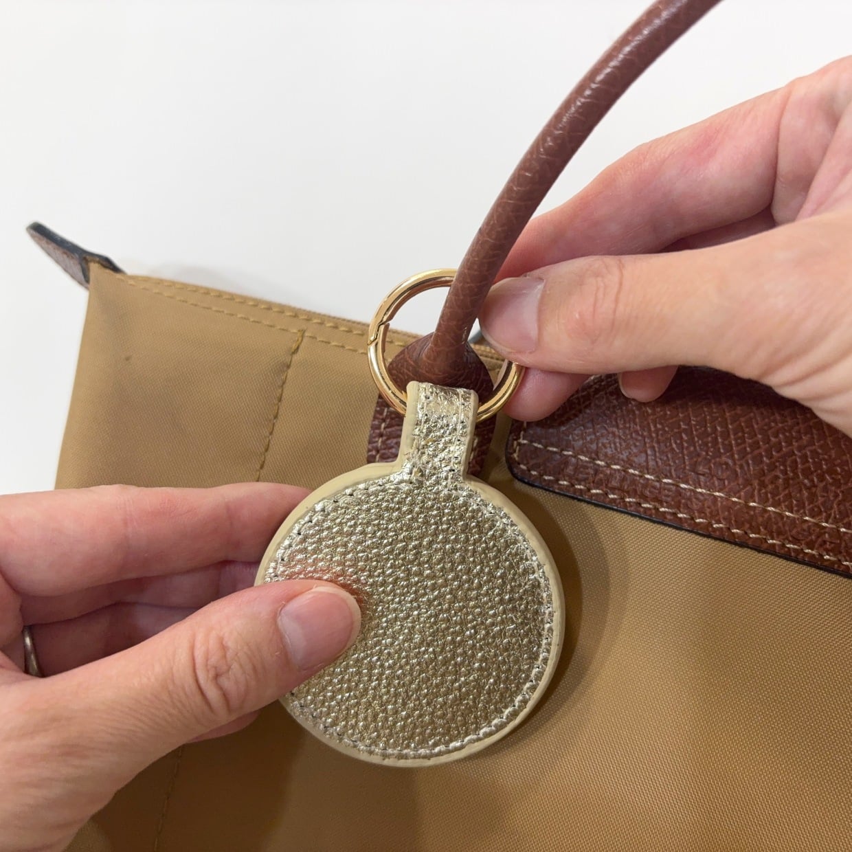  【3COINS】帽子の"置き場&型崩れ問題"を330円で解決「家族分欲しい」「手放せない」 