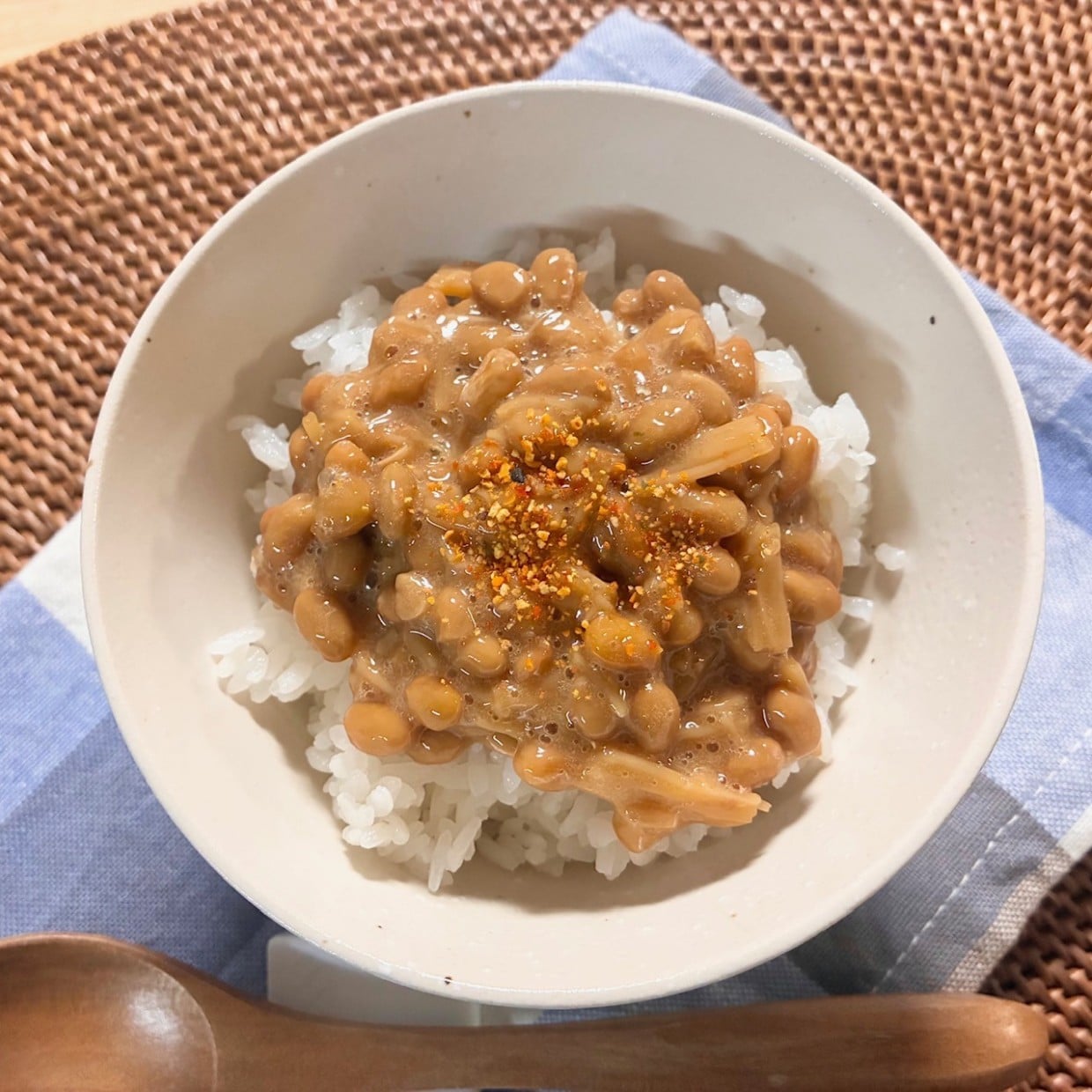  毎日の納豆がもっとおいしくなる。小さじ1の"茶色い食材"をちょい足し「感動した」 