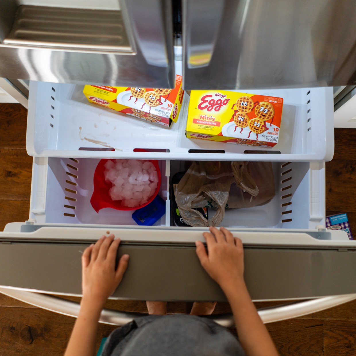  手間を減らしてラクに自炊するために。「食費が少ない人」が“冷凍庫に入れている3つの食材” 