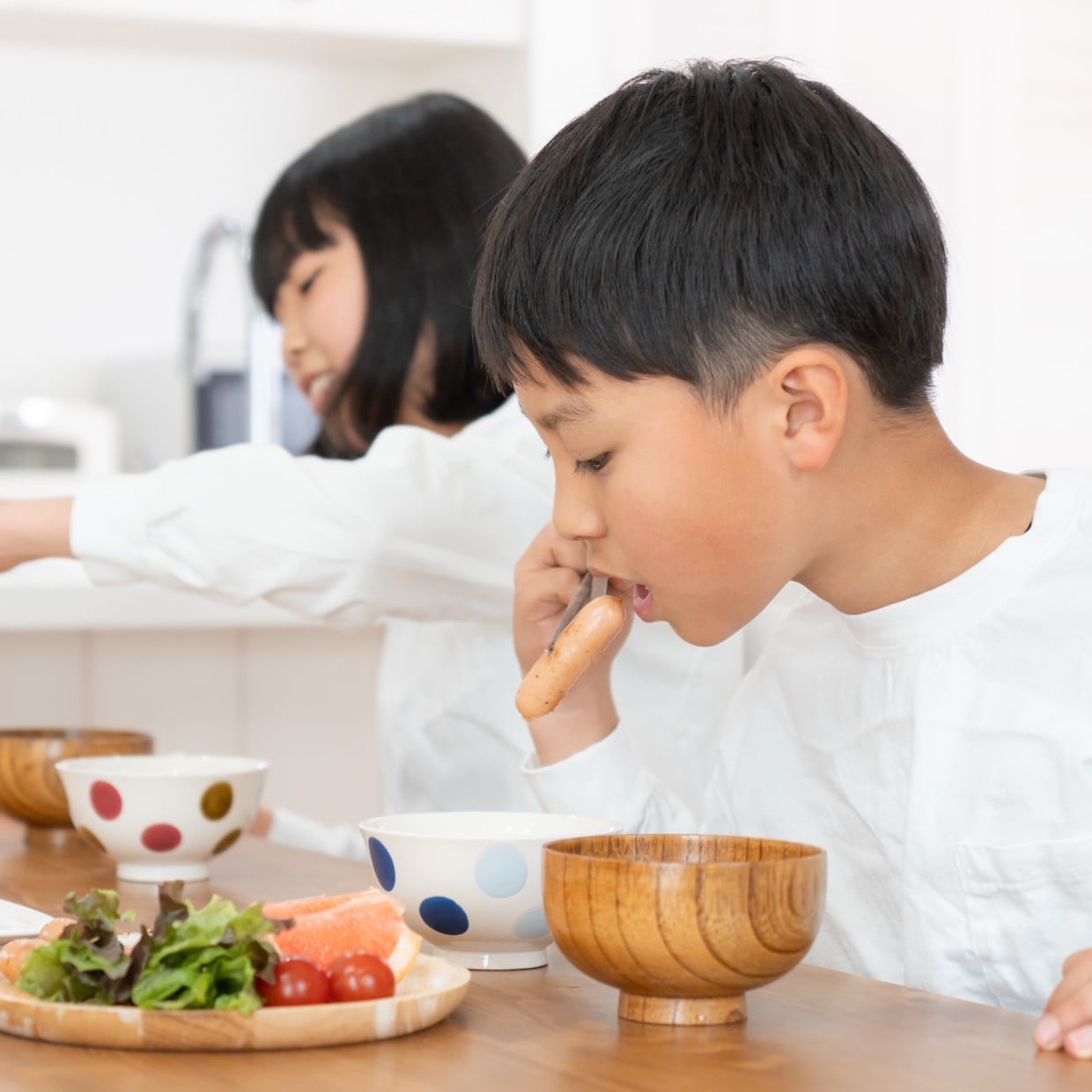  帰宅後の「お腹すいた」に即対応。中高生がいる家庭で常備したい"3つのストック食材" 