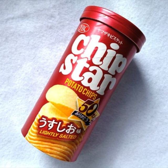  フタで閉じられるのがいい！食べ終えた「チップスターの容器」を切るだけの【便利な活用術2選】 