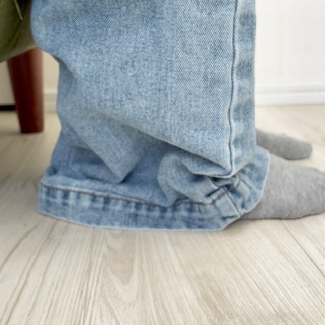  えっ笑っちゃうほど簡単。ワイドパンツの裾が"トイレの床につかない"衛生面を守る裏ワザ「道具不要」 