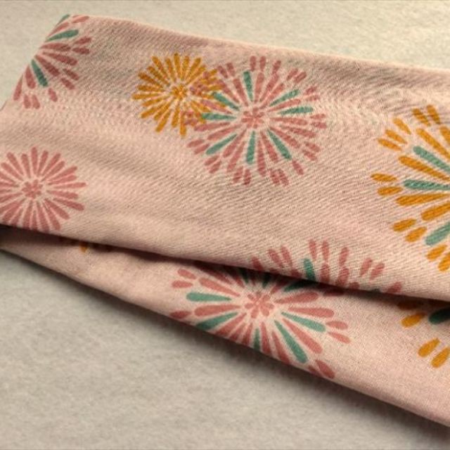  1枚で3役!?眠っている“手ぬぐい”が夏の外出に役立つ「帽子と一緒に持ち歩く」【便利な活用術3選】 