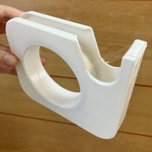 セロハンテープを貼ってみたら「毎日使いたいくらい」「スッキリ！」【便利な活用術】