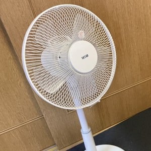 扇風機の風が断然涼しくなる。知って得する【暑い日の涼感ライフハック3選】「夏は毎日やる！」