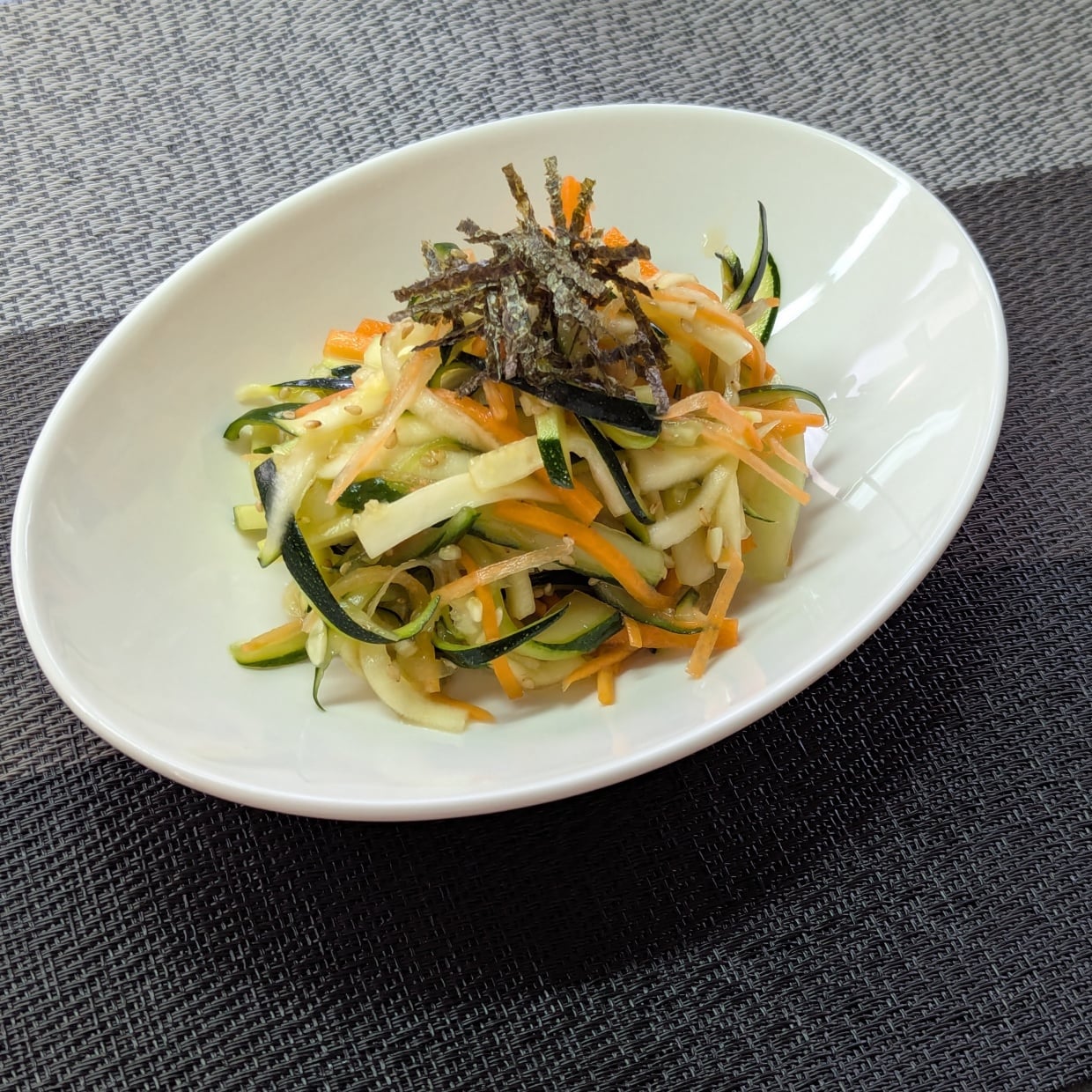  旬の「ズッキーニ」がどんどん食べられる！和えて冷やすだけの夏野菜ナムル 
