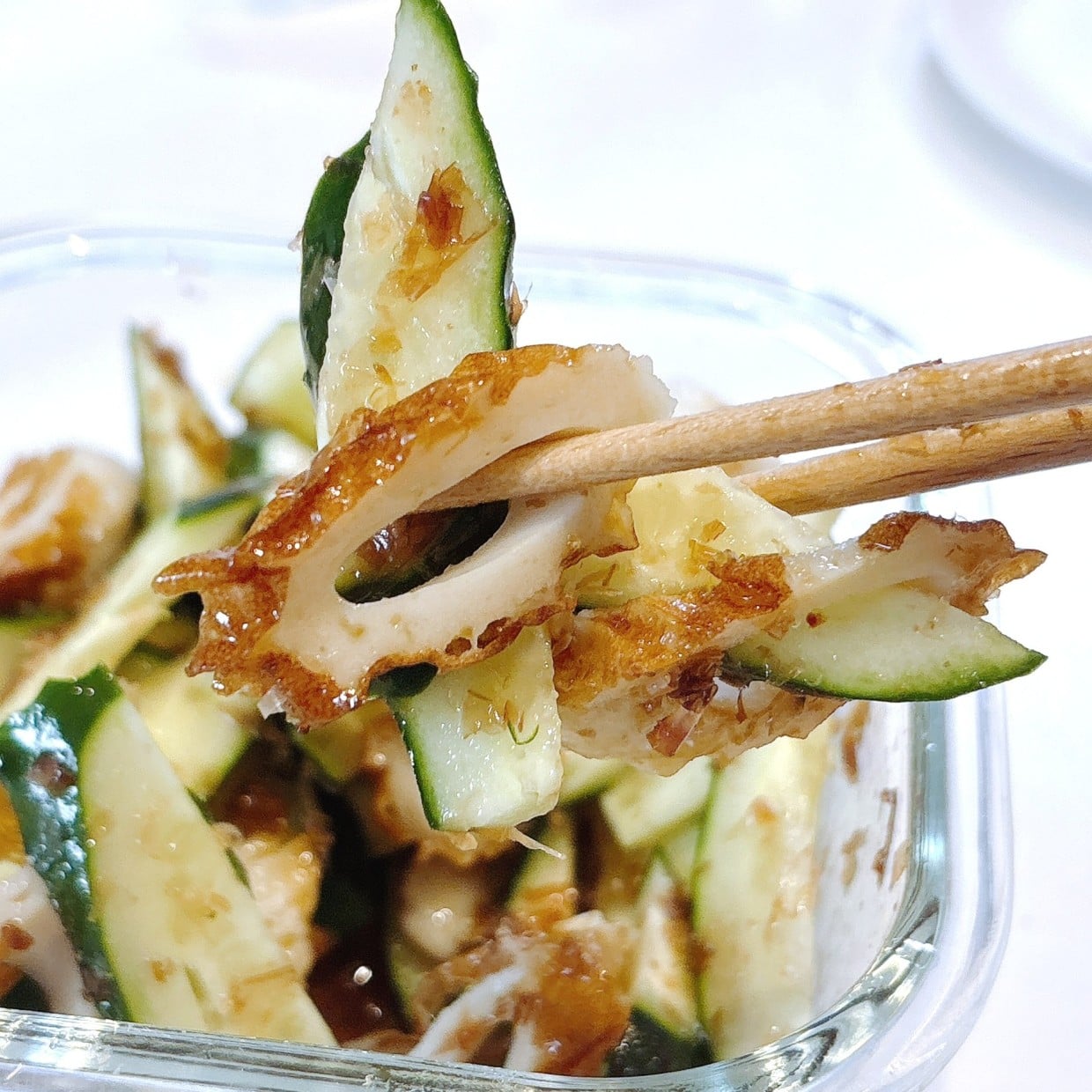  【1分クッキング】“詰めない”で作る「ちくわときゅうり」の黄金コンビ副菜「夏に嬉しい」「和えるだけ」 