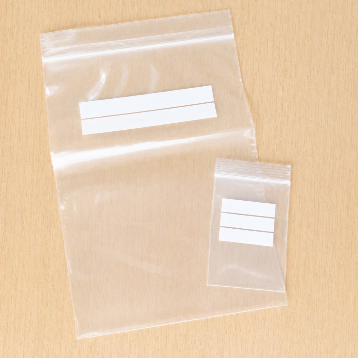  使い切れない「チャックつき袋」は食品保存以外で活躍する「旅行や外出で役立つ」【便利な活用術3選】 