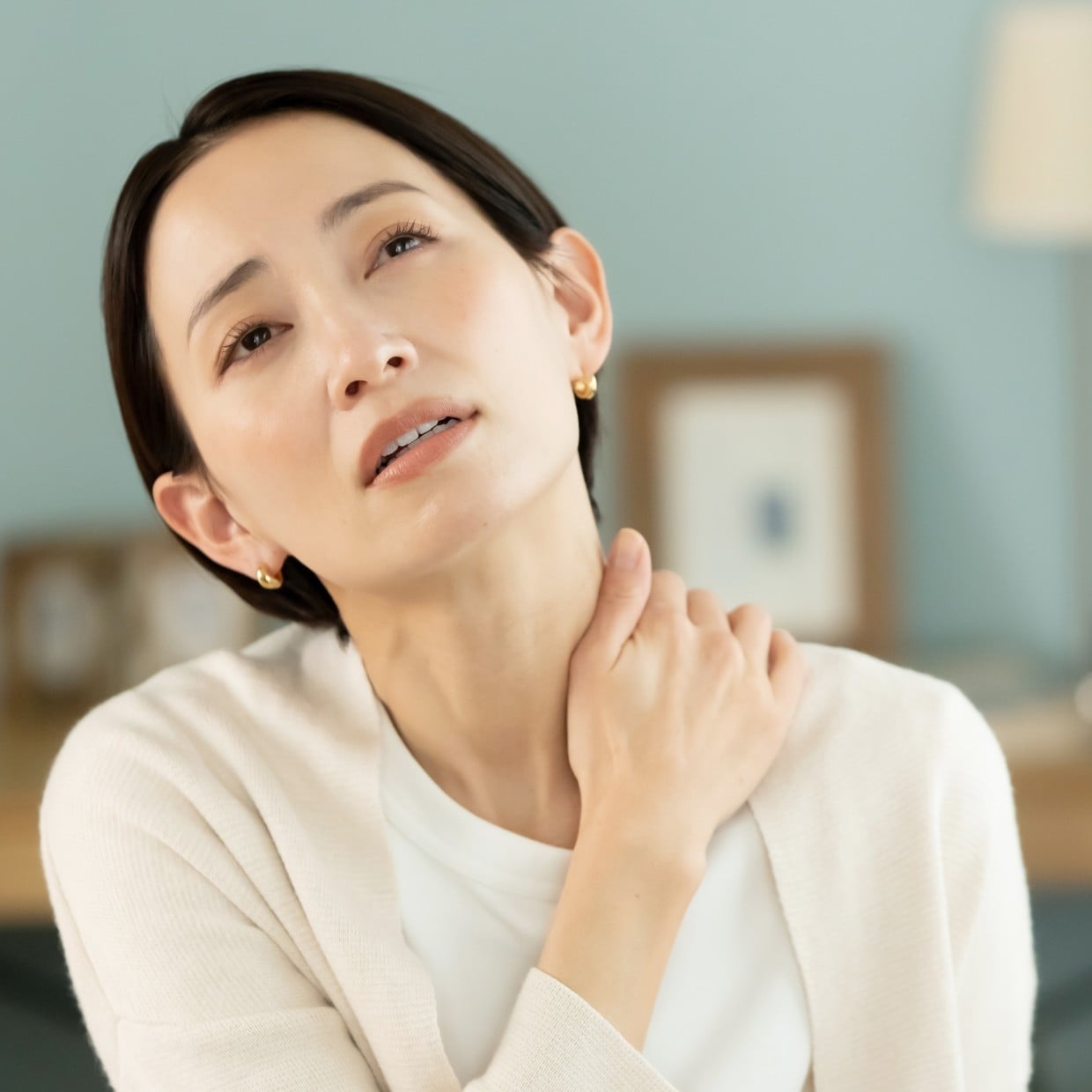  夫はくつろぎ、妻は気疲れ…。帰省で起こりがちな「見えない負担」の正体 