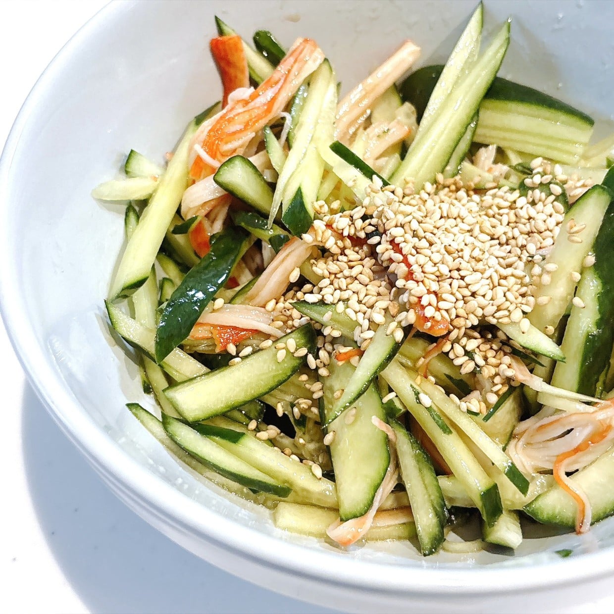  【1分クッキング】きゅうりとカニカマ切って混ぜるだけ！毎日食べたくなる【夏のさっぱり中華和え】 
