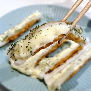 【帰宅後1分クッキング】期待を裏切らない濃厚さがたまらない！ちくわがメインの“コク旨おかず”