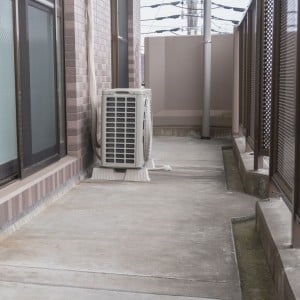 虫が嫌いな私が実際にやっている「ベランダに虫を寄せ付けにくくする」3つの対策