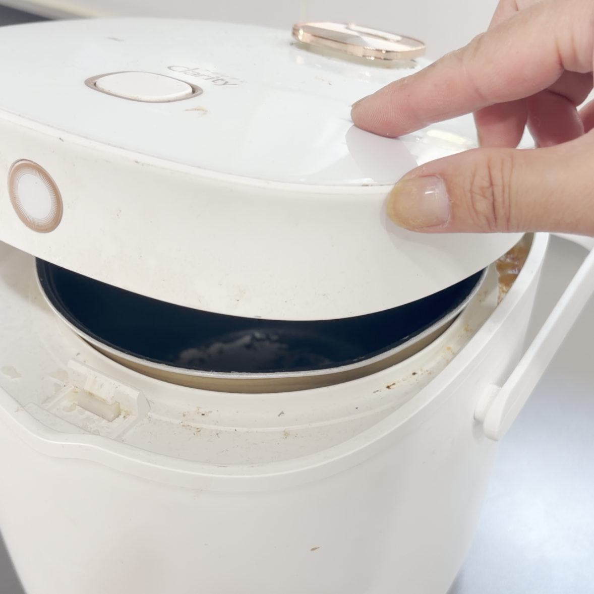  「炊飯器」内釜だけ洗ってない？水滴やごはん粒が残りやすい「3か所」のお手入れ方法 