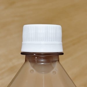 よーく見たら「ペットボトルキャップ」が“ギザギザ”。じつはちゃんと理由がある「意識したことなかった」