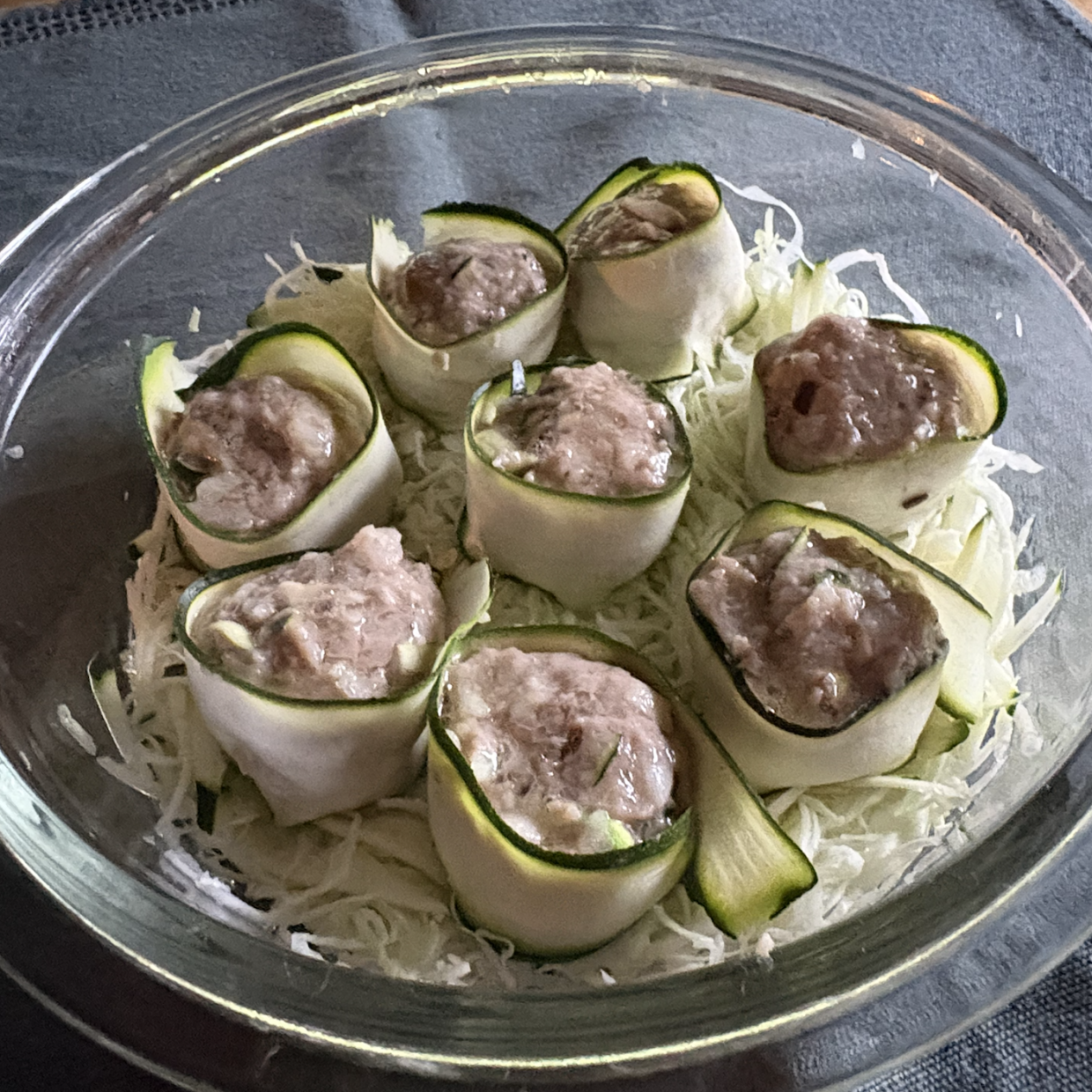  もう「しゅうまいの皮」はいらない。レンチンだけで作れるヘルシーしゅうまい【夏のおかず】 