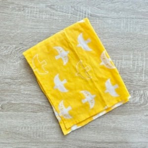 「針も糸も不要」「バッグの底でクシャクシャにならない」手ぬぐい1枚で簡単“ポケットティッシュケース”