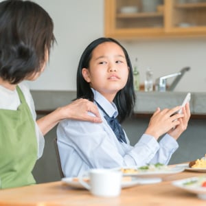 「今日どうだった？」では「別に」で終わる。臨床心理士が教える【聞き方のちょっとした工夫】