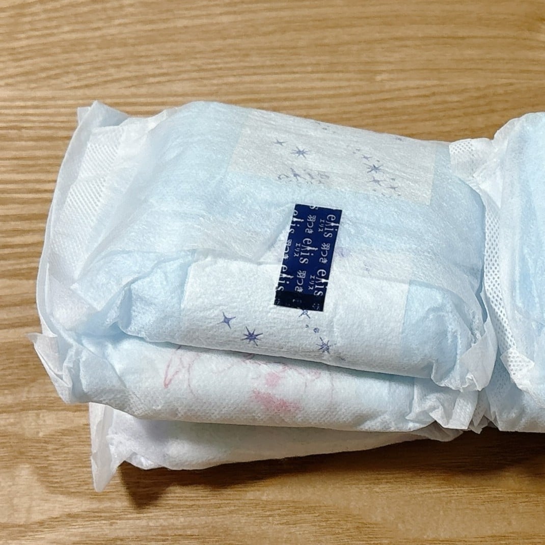  被災経験があるからわかる。「生理用ナプキン」をコンパクトに持ち出すための【1分でできる防災アイデア】 