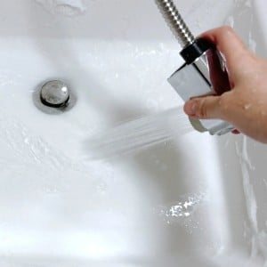 洗面ボウルのザラつき汚れがゴッソリ落ちる【たった3分】かんたん掃除術「ツルツルで気持ちいい」