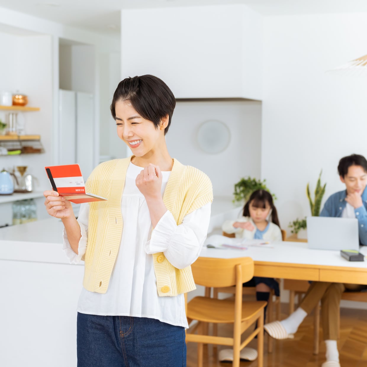  「こまめに消す」が正解とは限らない。「シルバーウィーク」中に電気代を抑える【3つの工夫】 
