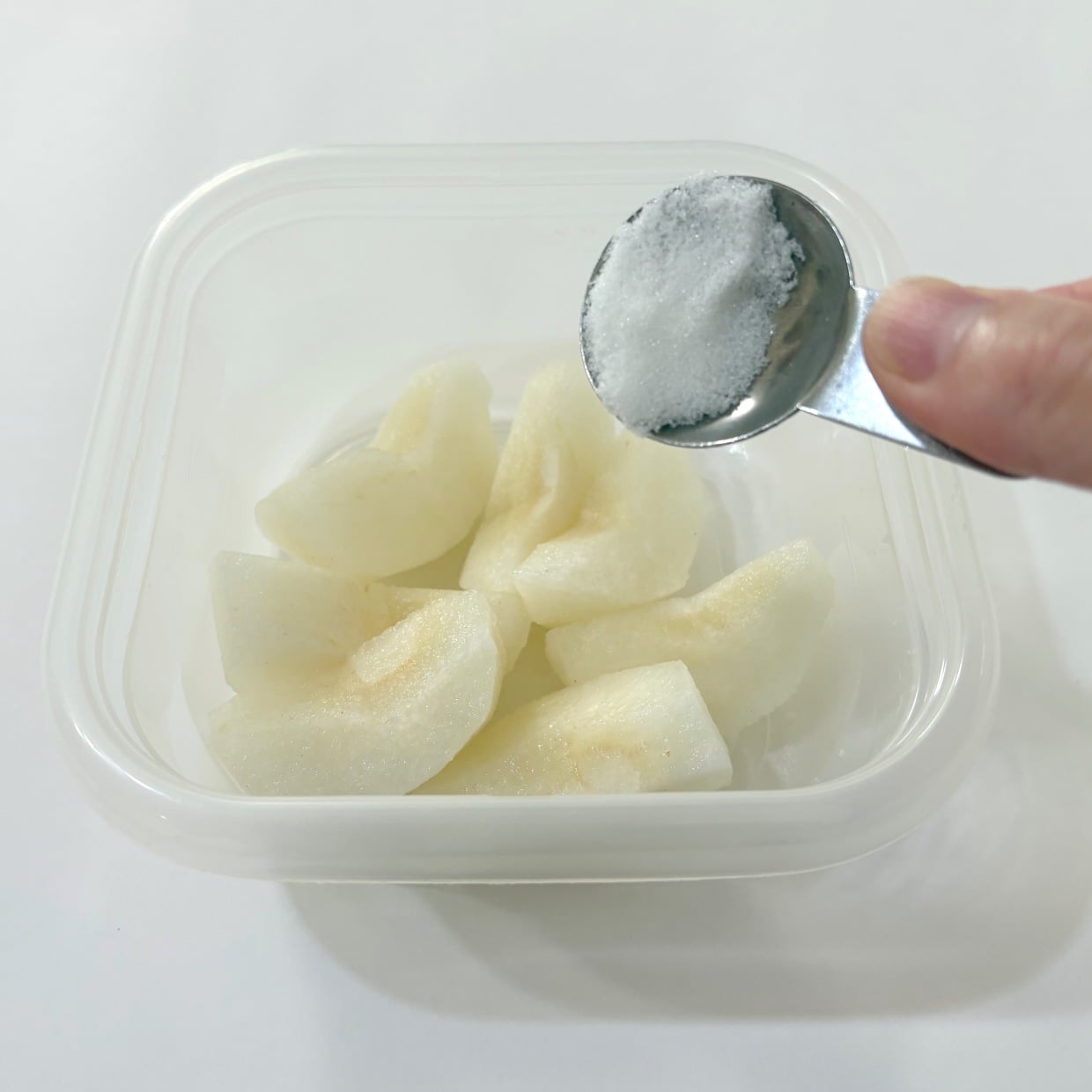  梨が思ったより甘くない…。アイラップ＋砂糖の裏ワザ「想像よりも自然」「食感も変わらない」 