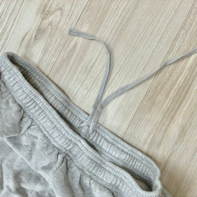  「え？ペン使うの？」スウェットのウエスト紐が勝手に抜ける…を防ぐ便利ワザ「着脱もラク」 