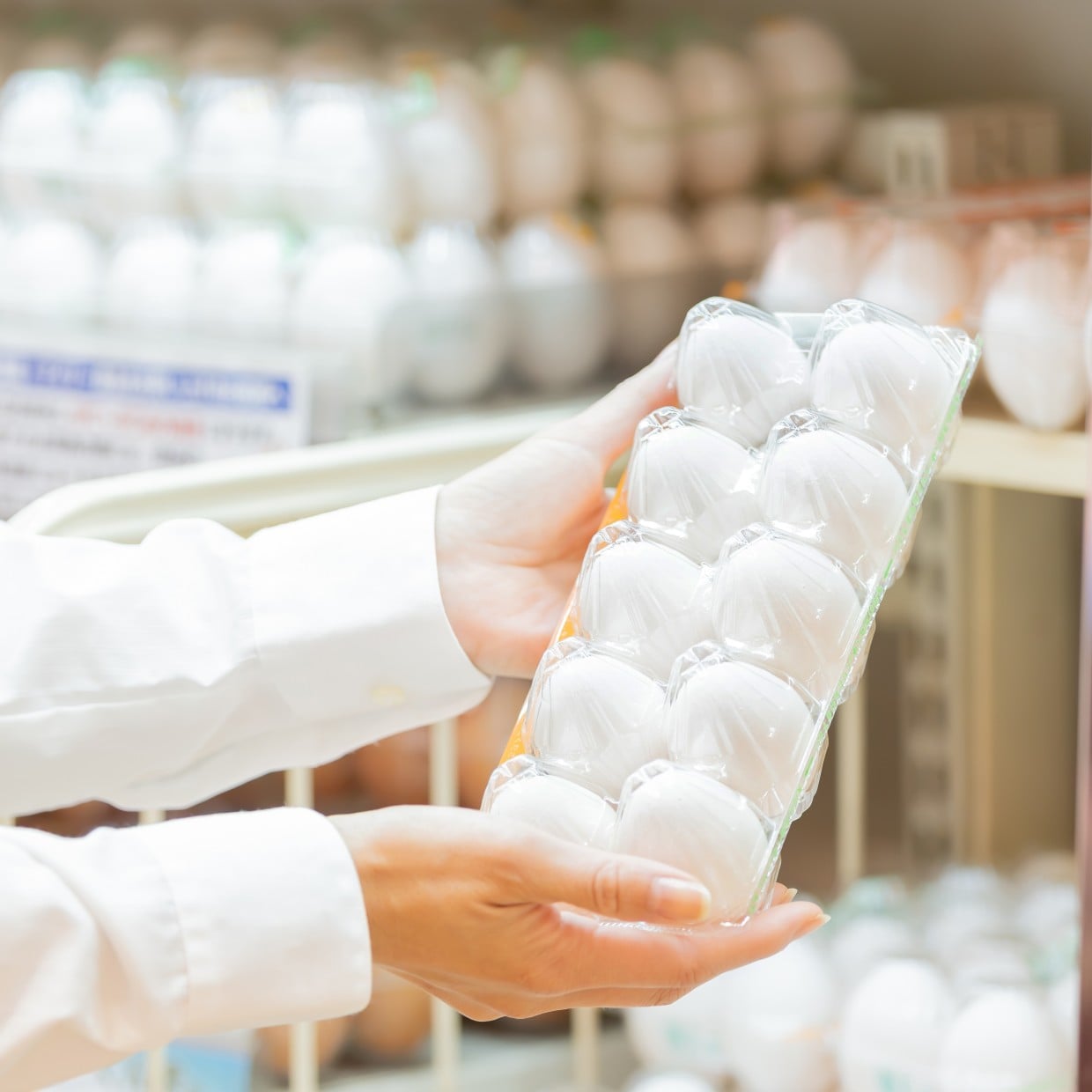 スーパーでは“常温”なのに家で冷蔵庫に入れるのなんで？意外と知らない【正しい保存方法】