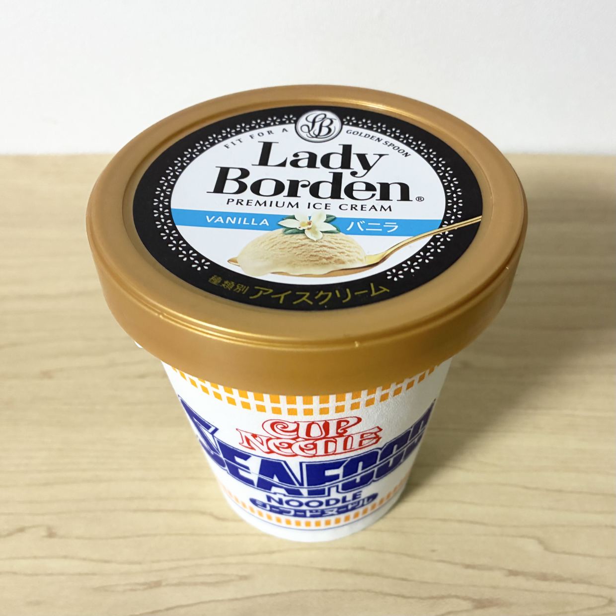  カップヌードルのフタ、閉じにくいと思ったことない？レディーボーデンのフタで解決「サイズぴったり」 