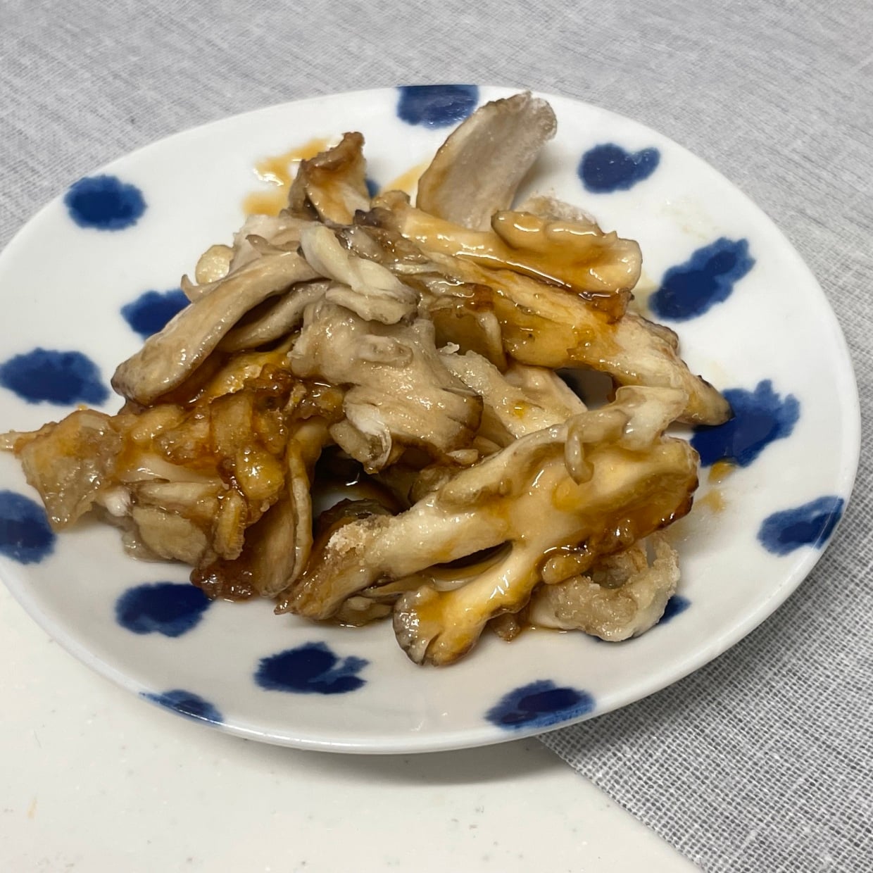  食物繊維たっぷり！帰宅後5分でできる“舞茸”の腸がよろこぶレシピ「ご飯が進む」 