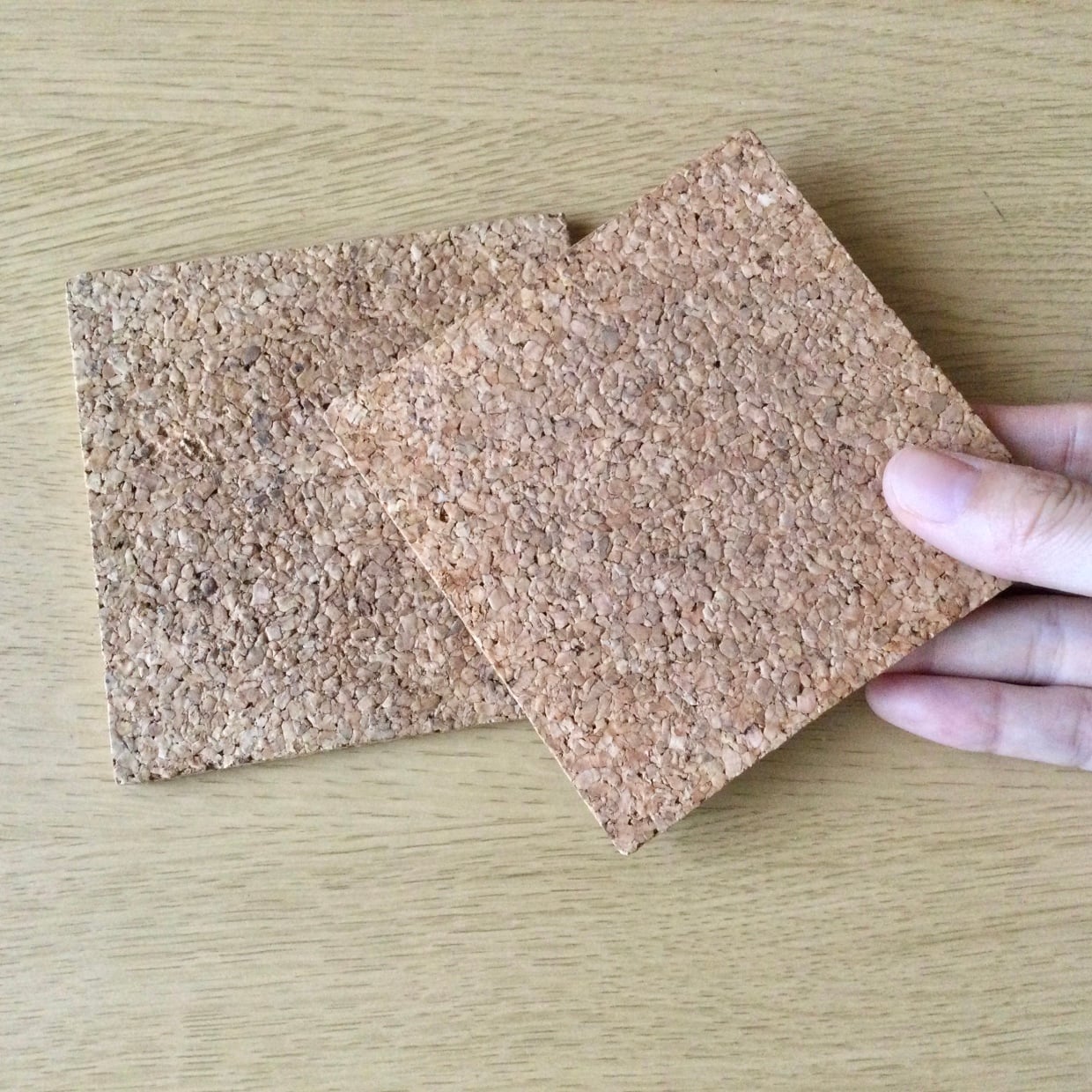  使っていない「コルクコースター」洗面台で使ってみたら…「掃除の手間が減った」活用アイデア3選 