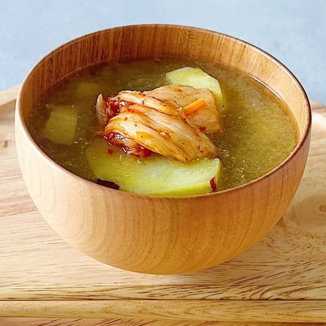  いつもの「みそ汁」に3つ入れるだけ！食物繊維もとれる腸がよろこぶレシピ｜発酵食品マイスターが解説 