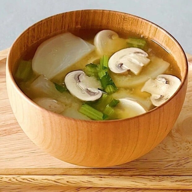 いつもの「みそ汁」に2つ入れるだけ！季節の変わり目に食べたい健康レシピ｜発酵食品マイスターが解説