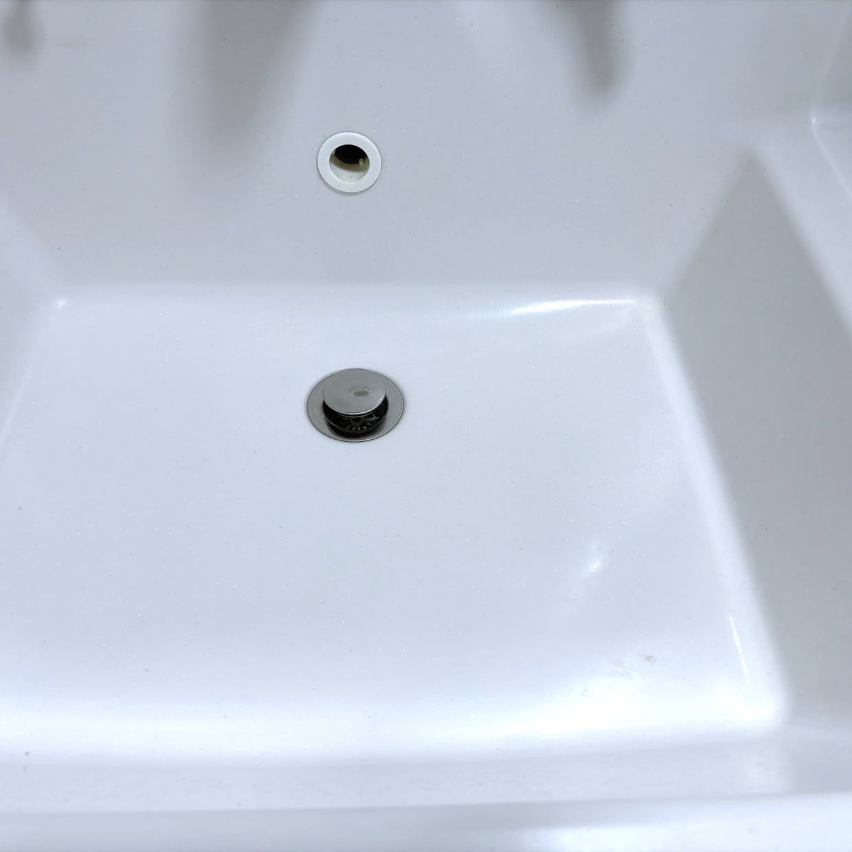 使ったらそのままポイッ！スポンジは使わない！「洗面ボウル」を365日きれいに保つ【ついで掃除術】