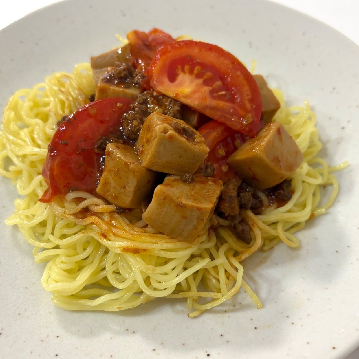 ローソン「麻婆豆腐」を“あん”としてかけてみると…。“カリッと食感”で箸が進む「コンビニ食アレンジ」