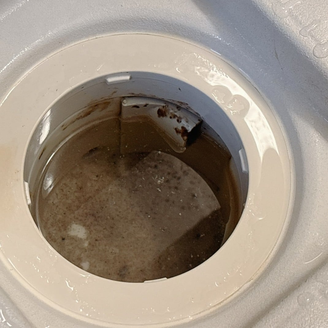  浴室の排水口【ヘドロを手で触らず掃除するワザ】「手袋もいらない」「スッキリ」 