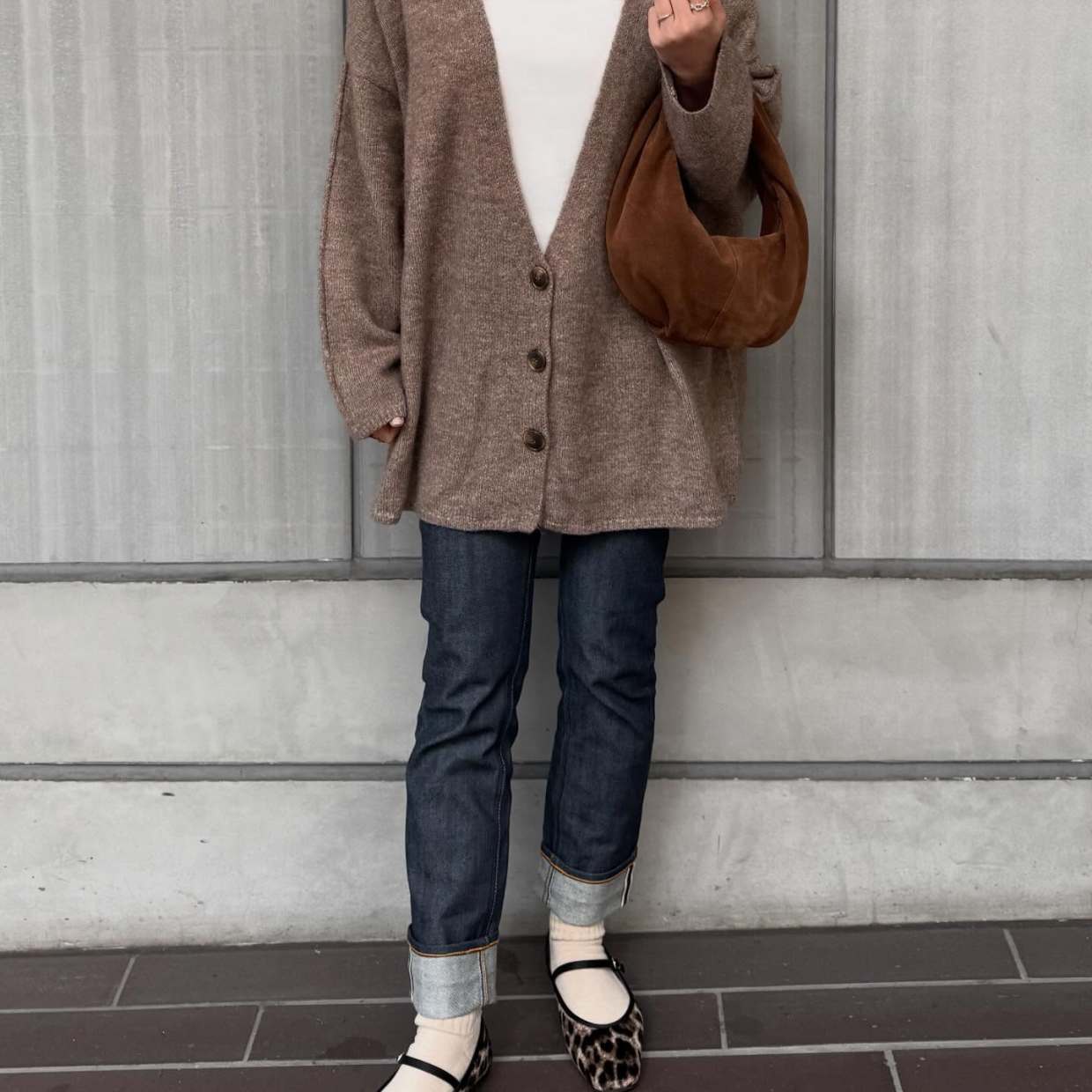 いつもの「デニム」なのに野暮ったく見えない！大人の秋コーデ術3選【2026秋】