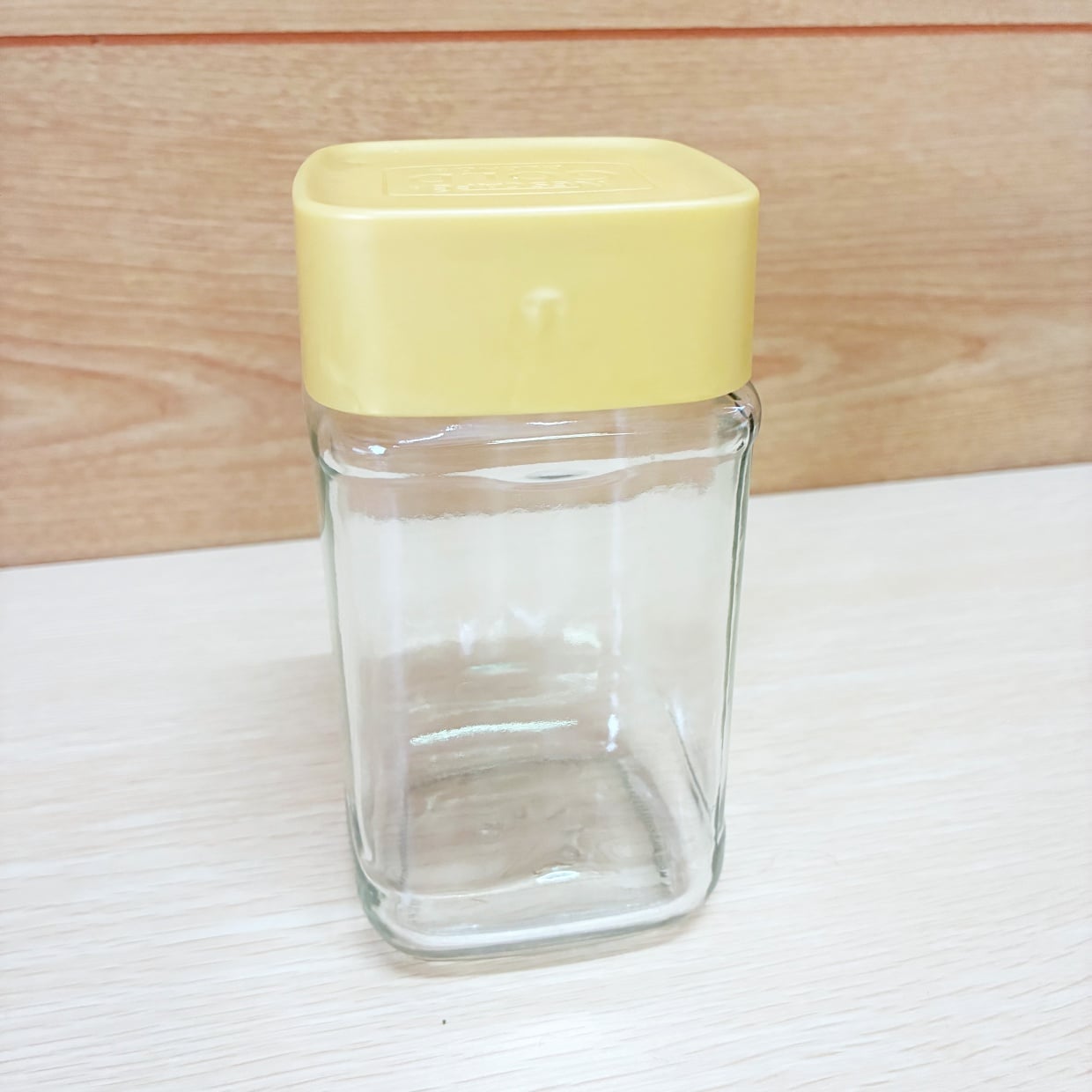  何気なく捨てていた「インスタントコーヒーの空き瓶」がまるで専用ケース【マネしたくなる活用術3選】 
